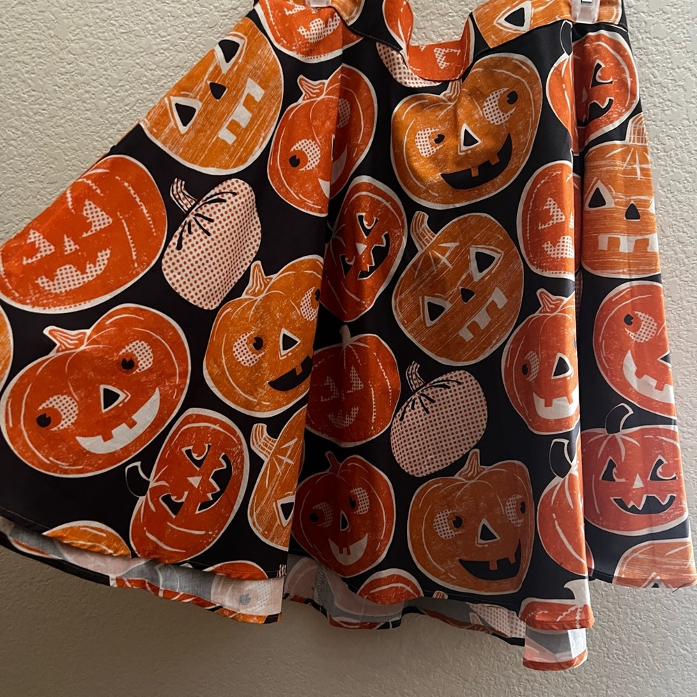 Retrolicious skirt - Picture 3 of 3